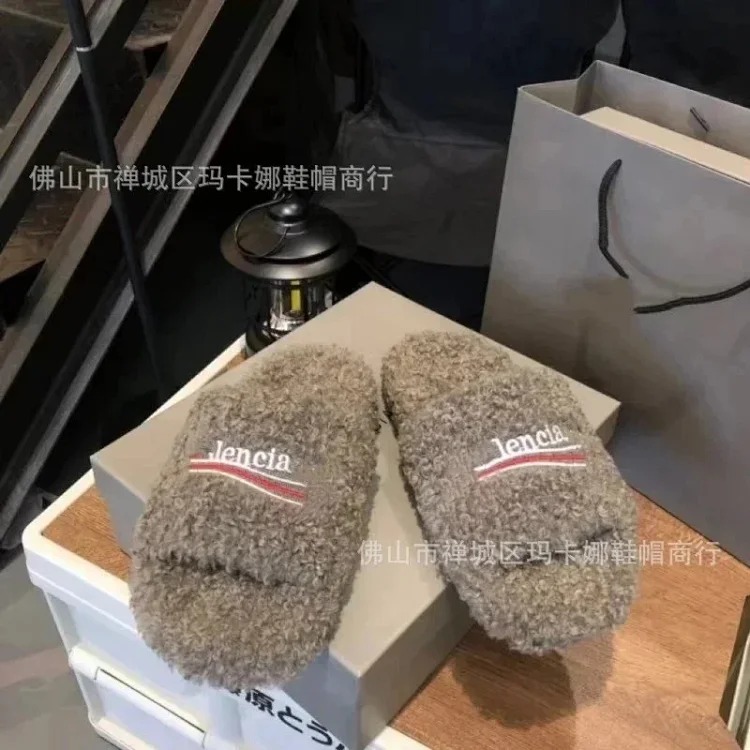 Women's furry slippers 2024 new style letter embroidered thick sole lamb