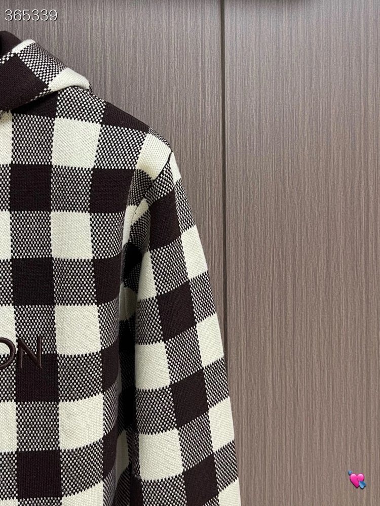 Louis Vuitton2026 New Men's Fashion Casual Letter Embroidery Color blocked Grid Knitted Hoodie