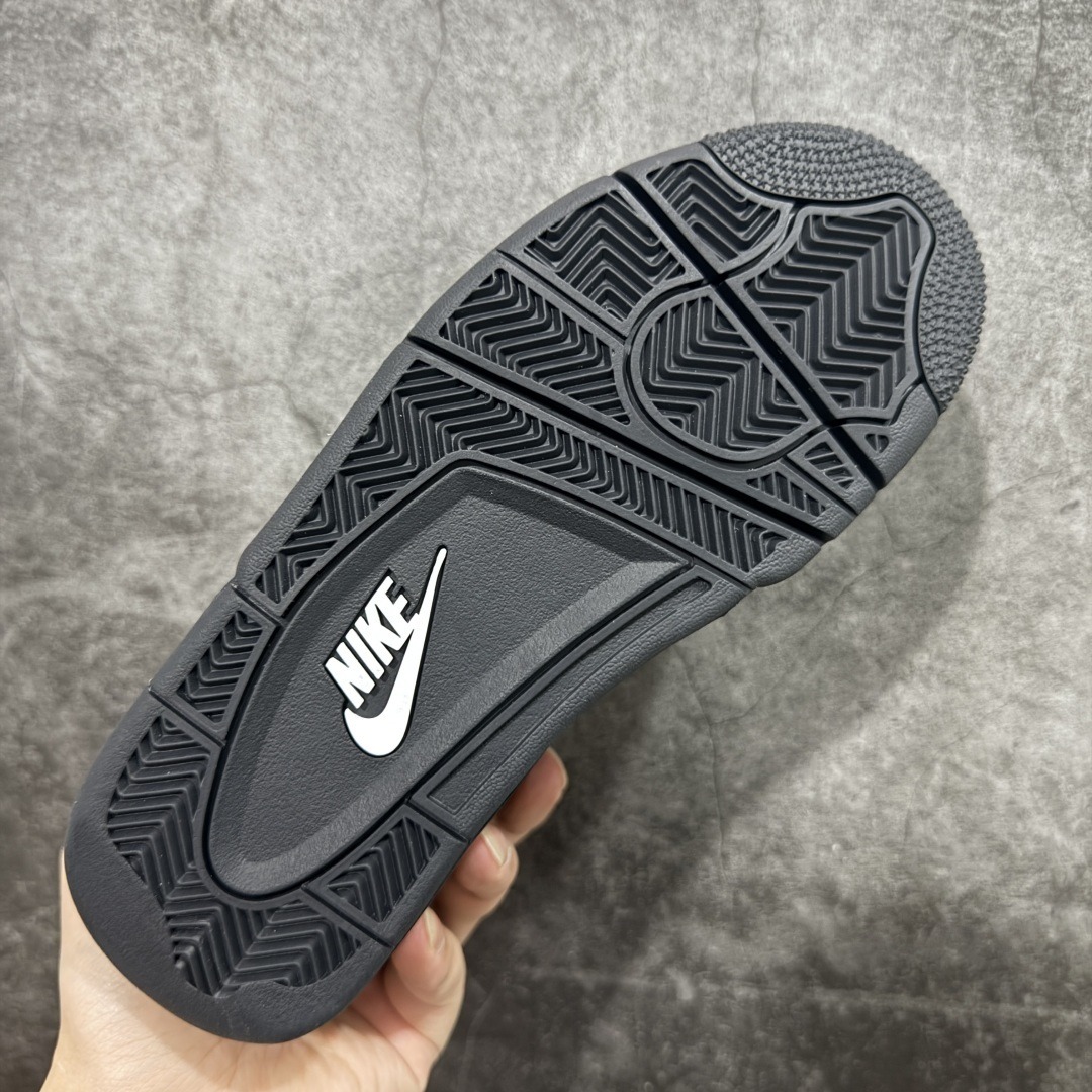 AJ 4 Sneaker SH528182