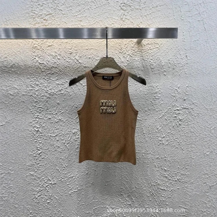 Early Spring Letter Heavy Industry Nail Knitted Slim Fit Thread Diamond Vest 25 Sweater