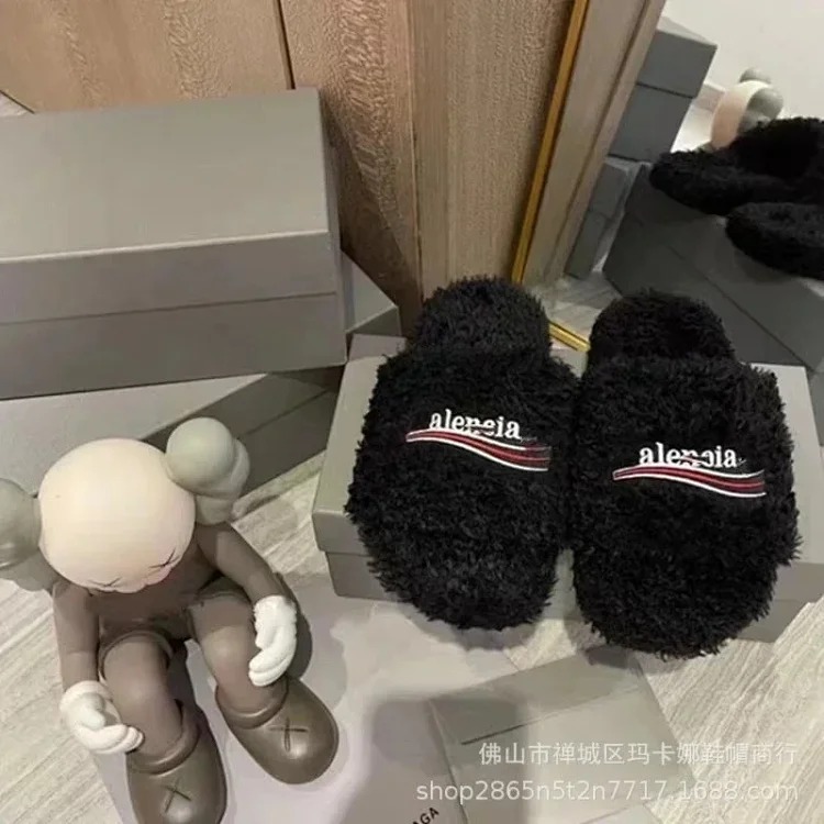 Women's furry slippers 2024 new style letter embroidered thick sole lamb