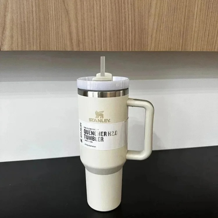高品质时尚耐用保温杯668 product image