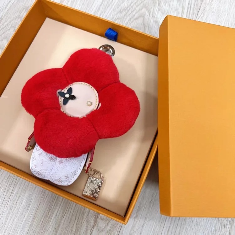 薇薇安挂件公仔太阳花毛绒公仔包包饰品汽车钥匙扣卡通挂件 product image