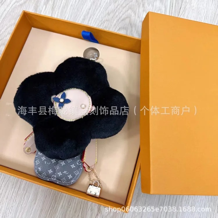 薇薇安挂件公仔太阳花毛绒公仔包包饰品汽车钥匙扣卡通挂件 product image