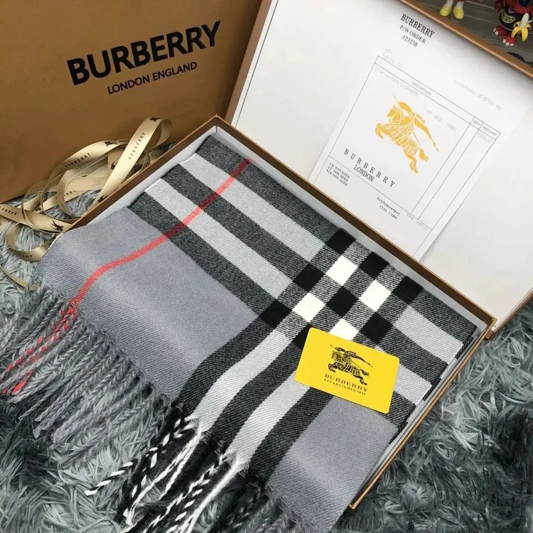 Versatile Classic Scarf 001