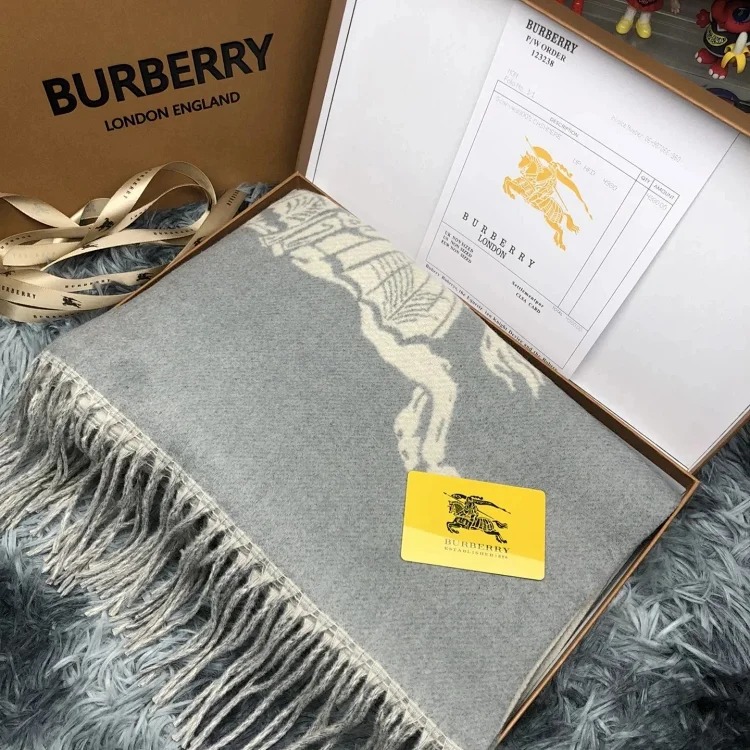 Versatile Classic Scarf 001
