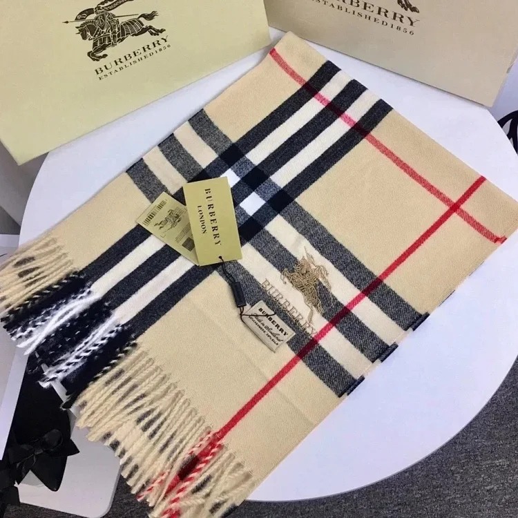 Versatile Classic Scarf 001