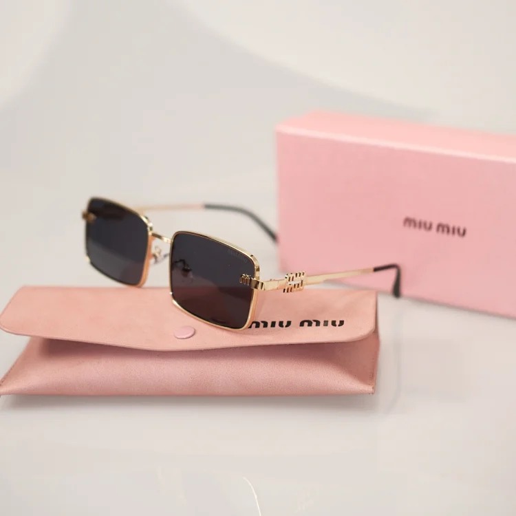 M Glasses