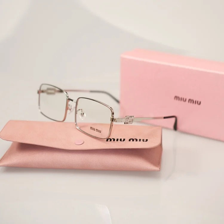 M Glasses