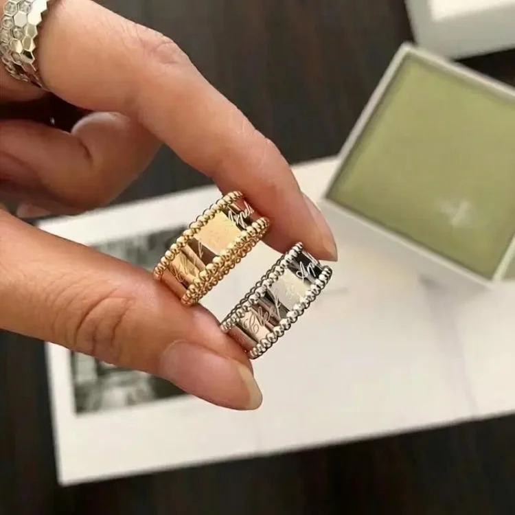 Versatile Classic Gold Ring