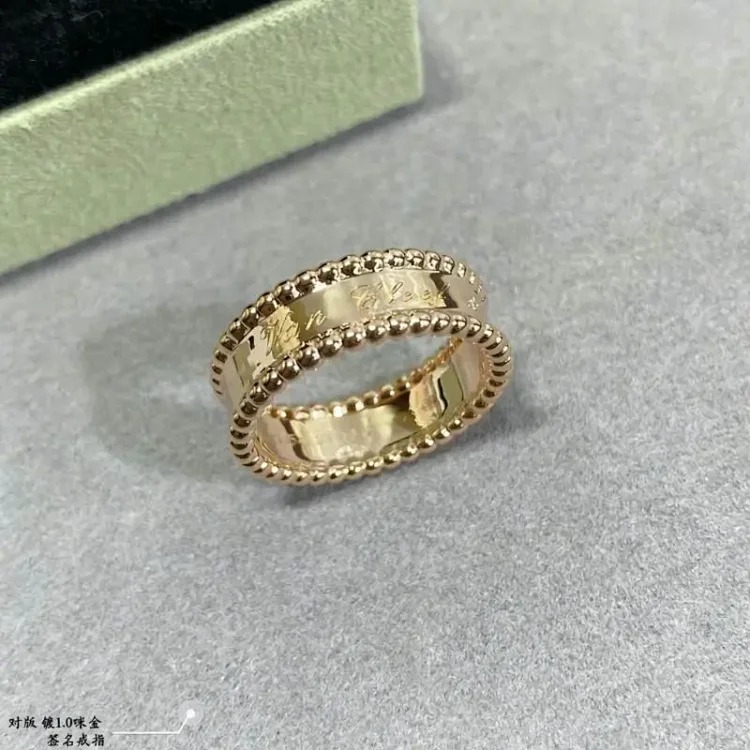 Versatile Classic Gold Ring