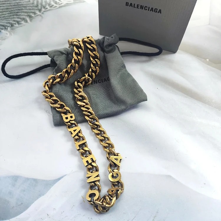 Internet celebrity Paris style heavy industry old Cuban chain street style versatile retro necklace boyfriend style weight necklace
