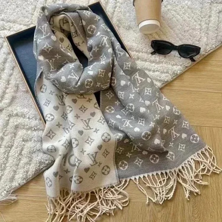 New fashion scarf (without gift box)