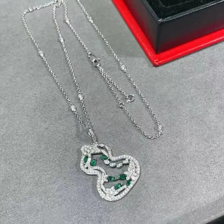 E-1 Different jewelry expresses a different of you. (With gift box packaging)