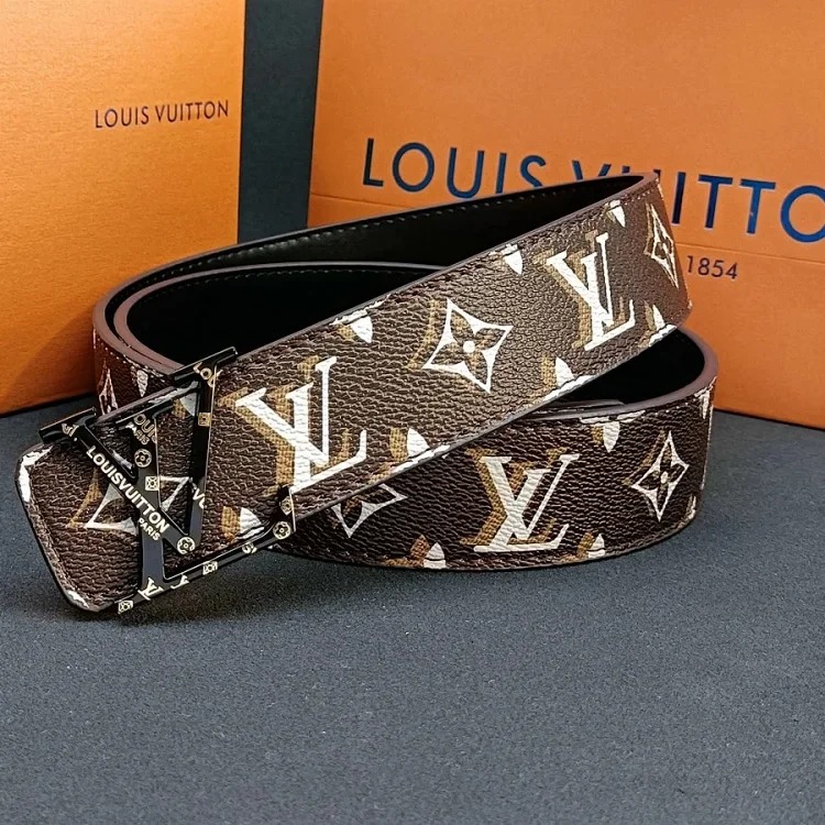 Fashionable and versatile belt 038