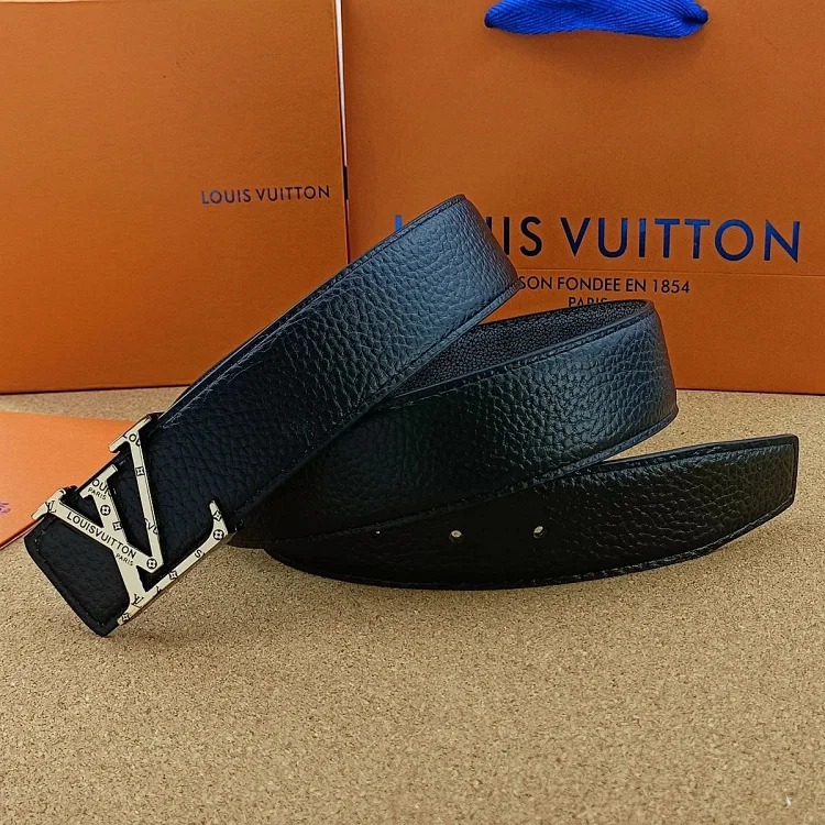 Fashionable and versatile belt 038