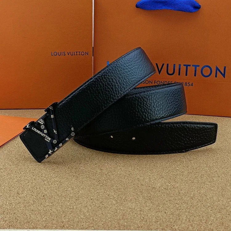 Fashionable and versatile belt 038