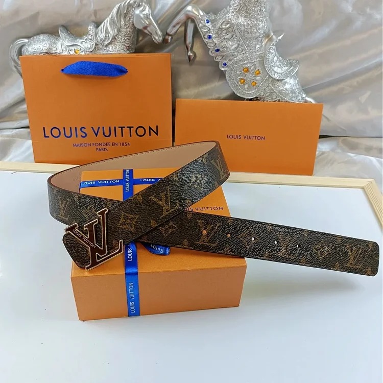 Fashionable and versatile belt 038