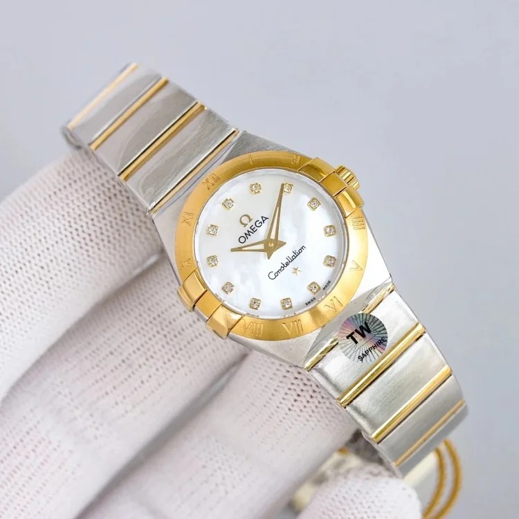 m8￥600 Fashionable and versatile watch
