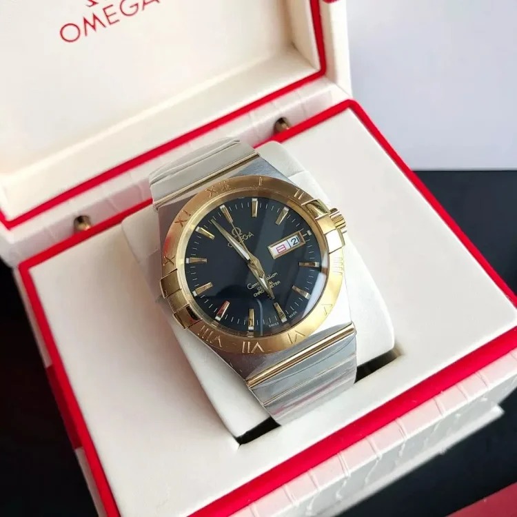 m8￥600 Fashionable and versatile watch