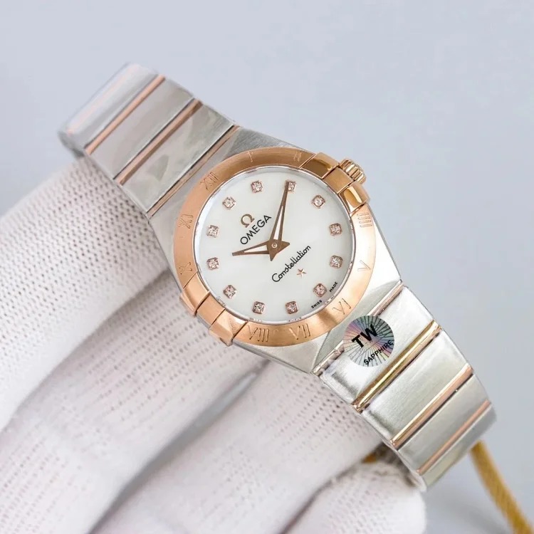 m8￥600 Fashionable and versatile watch