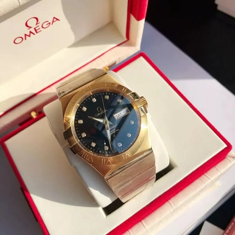 m8￥600 Fashionable and versatile watch