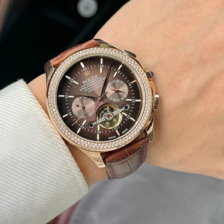 Classic big-name watch-1-CY