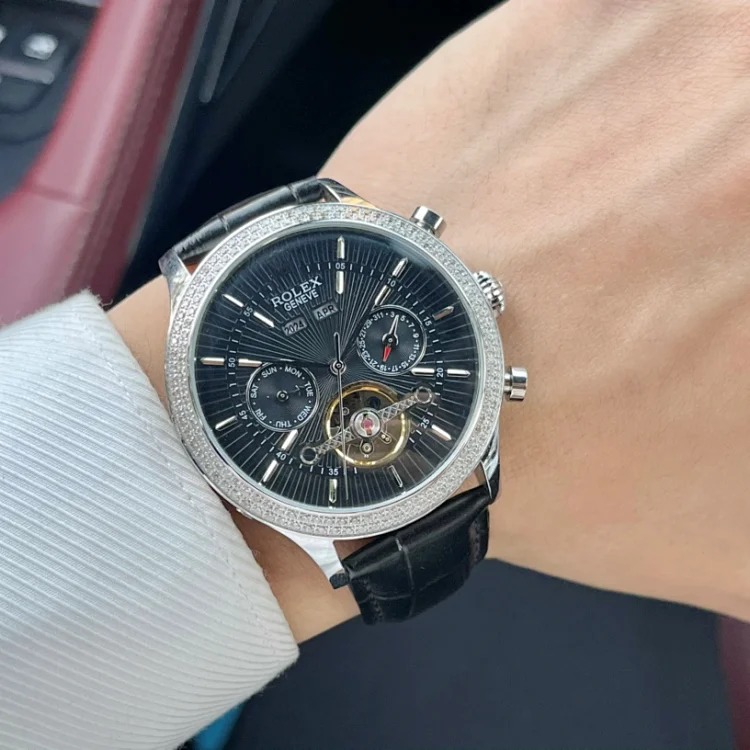 Classic big-name watch-1-CY