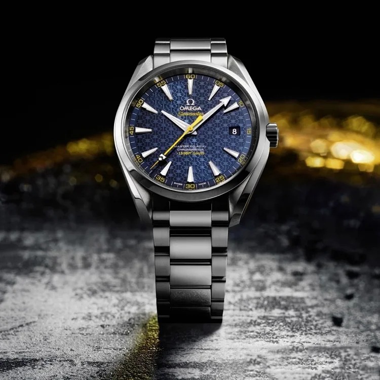 m12￥600 Fashionable and versatile watch