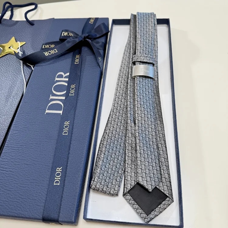 tie