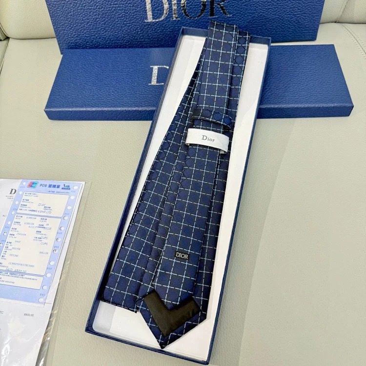 tie