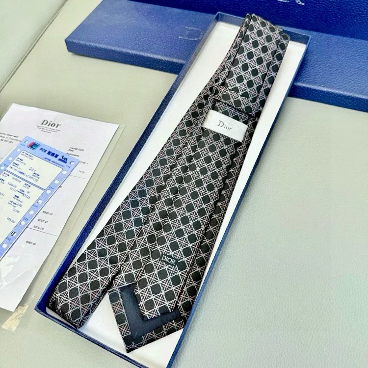 tie