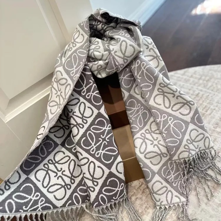 Autumn and winter trendy casual scarf
