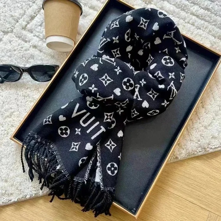 Autumn and winter trendy casual scarf