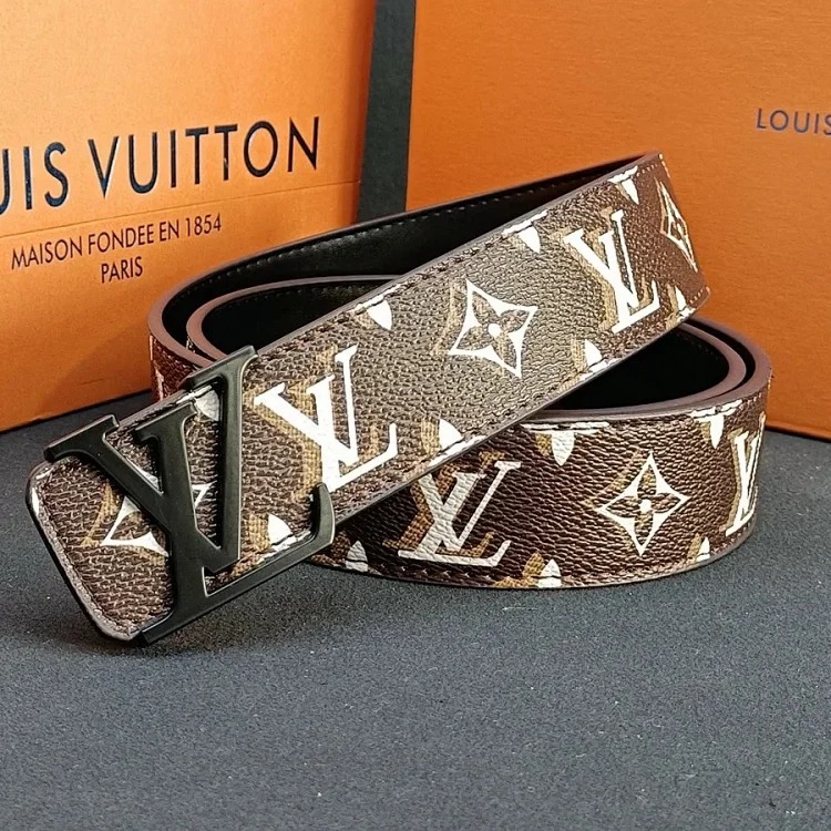 Fashionable and versatile belt 035
