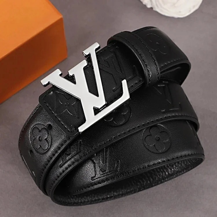 Fashionable and versatile belt 035