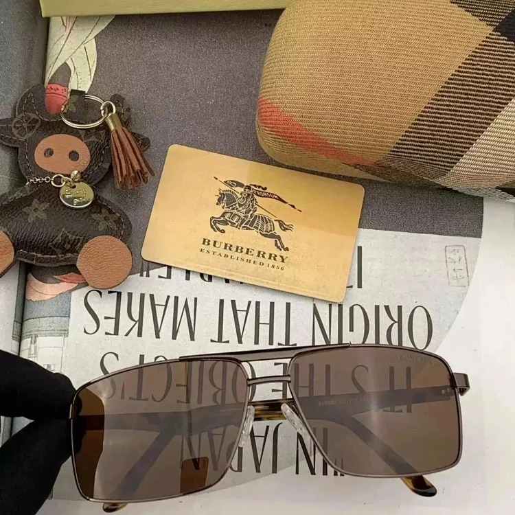 Fashionable and versatile sunglasses