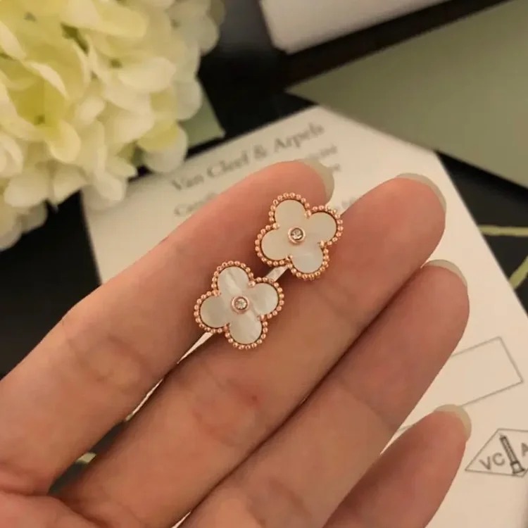 New fashion earrings
