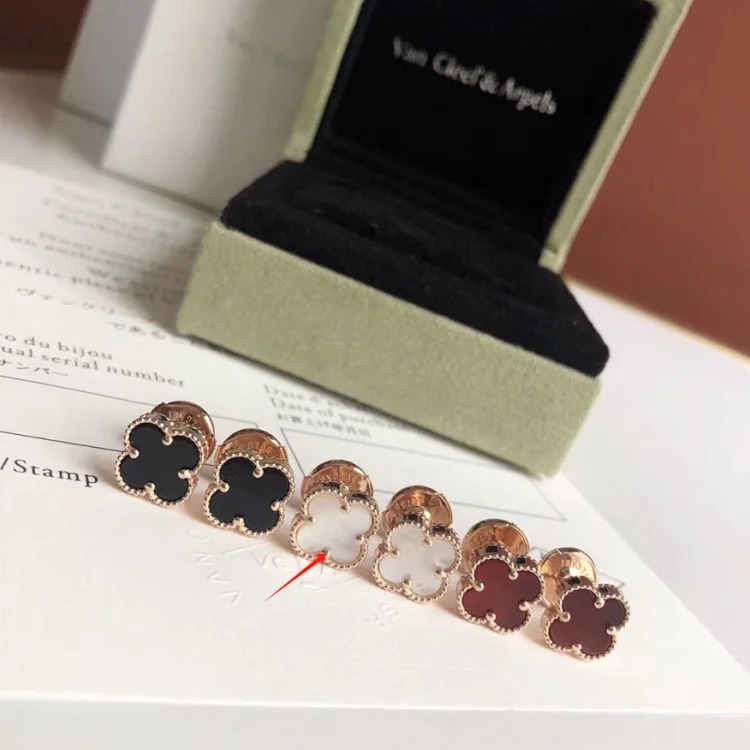 New fashion earrings