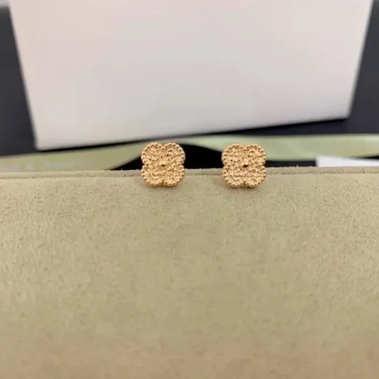 New fashion earrings