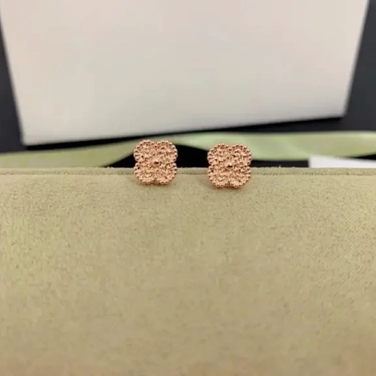 New fashion earrings