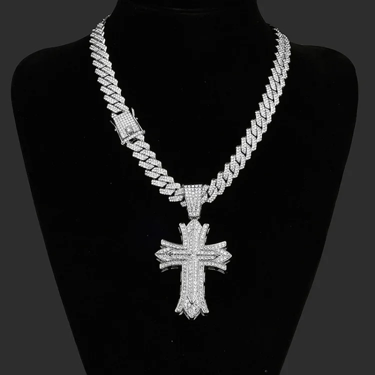 Hip-hop pendant full of diamonds cross necklace cross-border new product creative versatile alloy full of diamonds Cuban chain wholesale