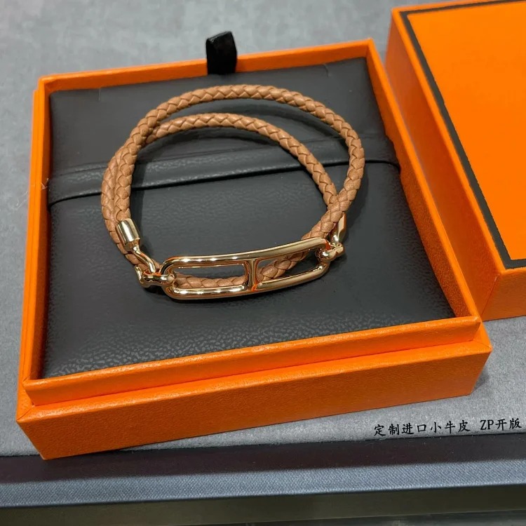 ZW-2 Decorate your life with jewelry to keep your happiness from fading. (Hrmès) (With gift box packaging)