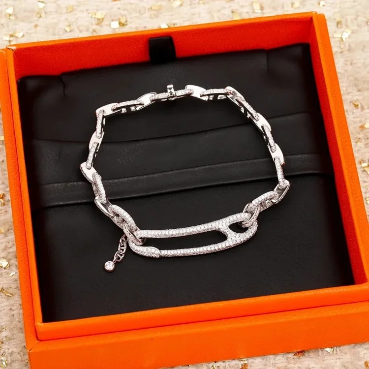 ZW-2 Decorate your life with jewelry to keep your happiness from fading. (Hrmès) (With gift box packaging)
