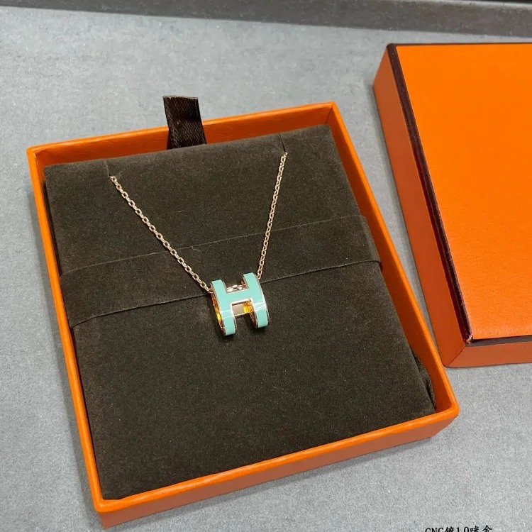 ZW-2 Decorate your life with jewelry to keep your happiness from fading. (Hrmès) (With gift box packaging)