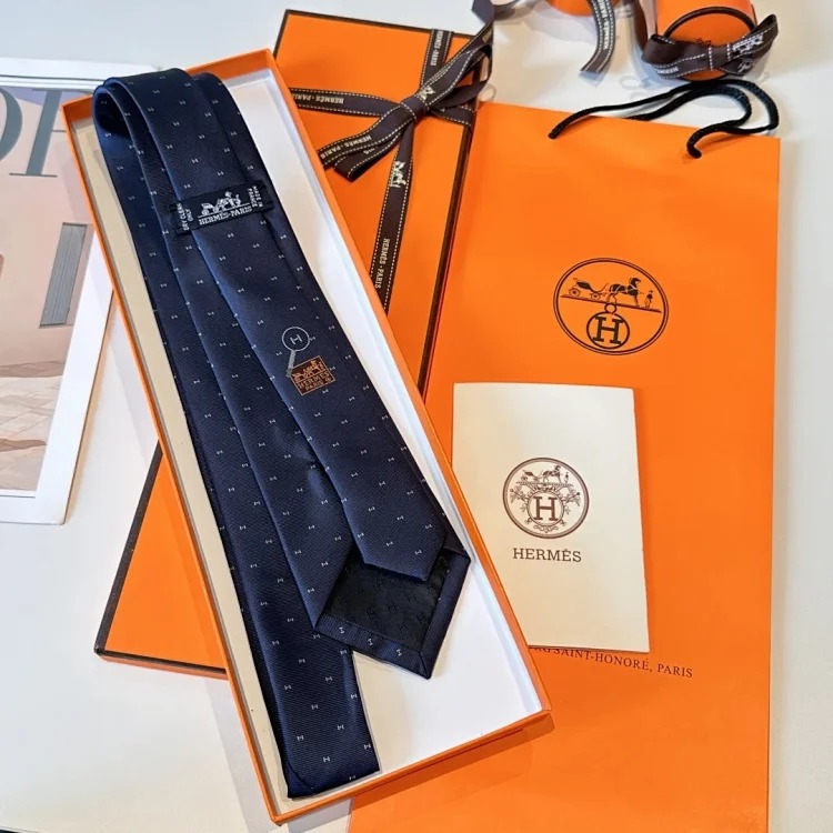 Tie