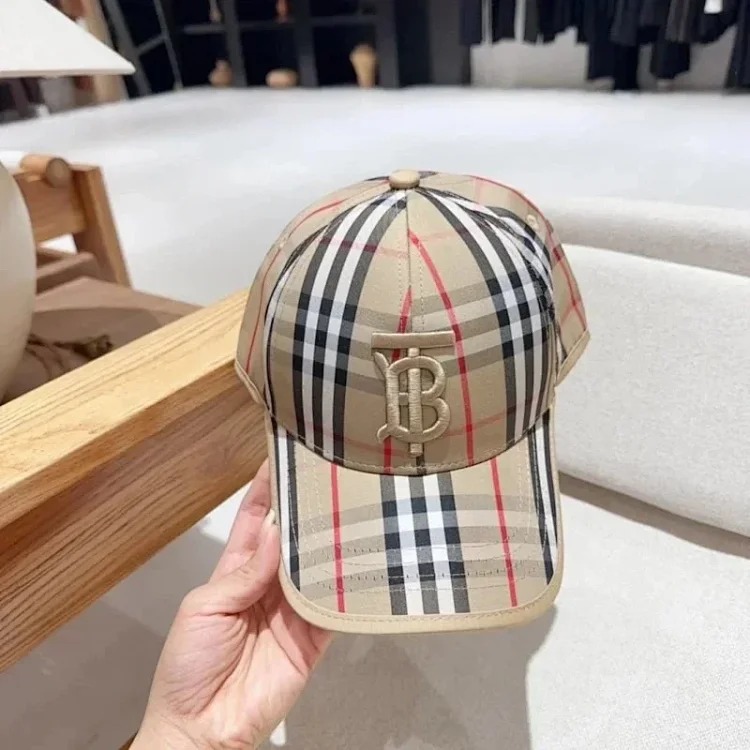 Trendy And Comfortable Baseball Cap 03