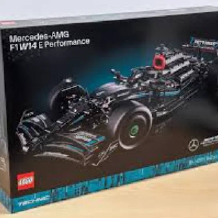 40+ different model of LEGO product image