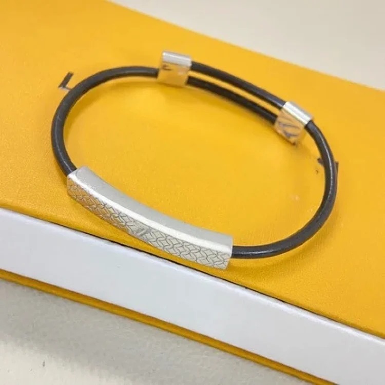 Classic Vintage Bracelet