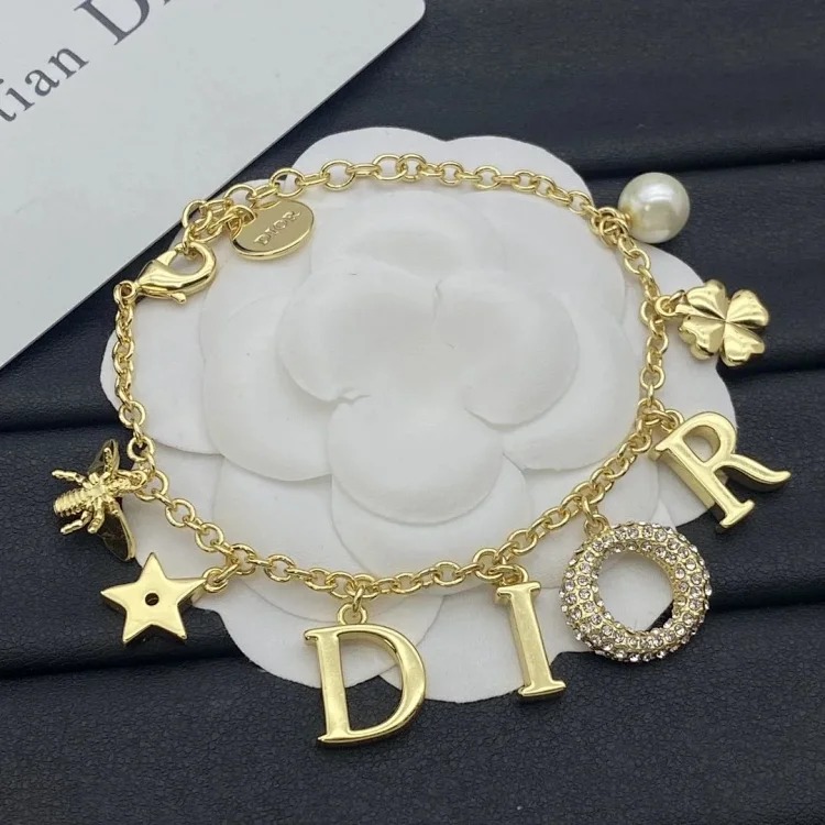 Dior New Fashion Versatile Pearl Bracelet